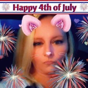 Meet your Posher, Dena